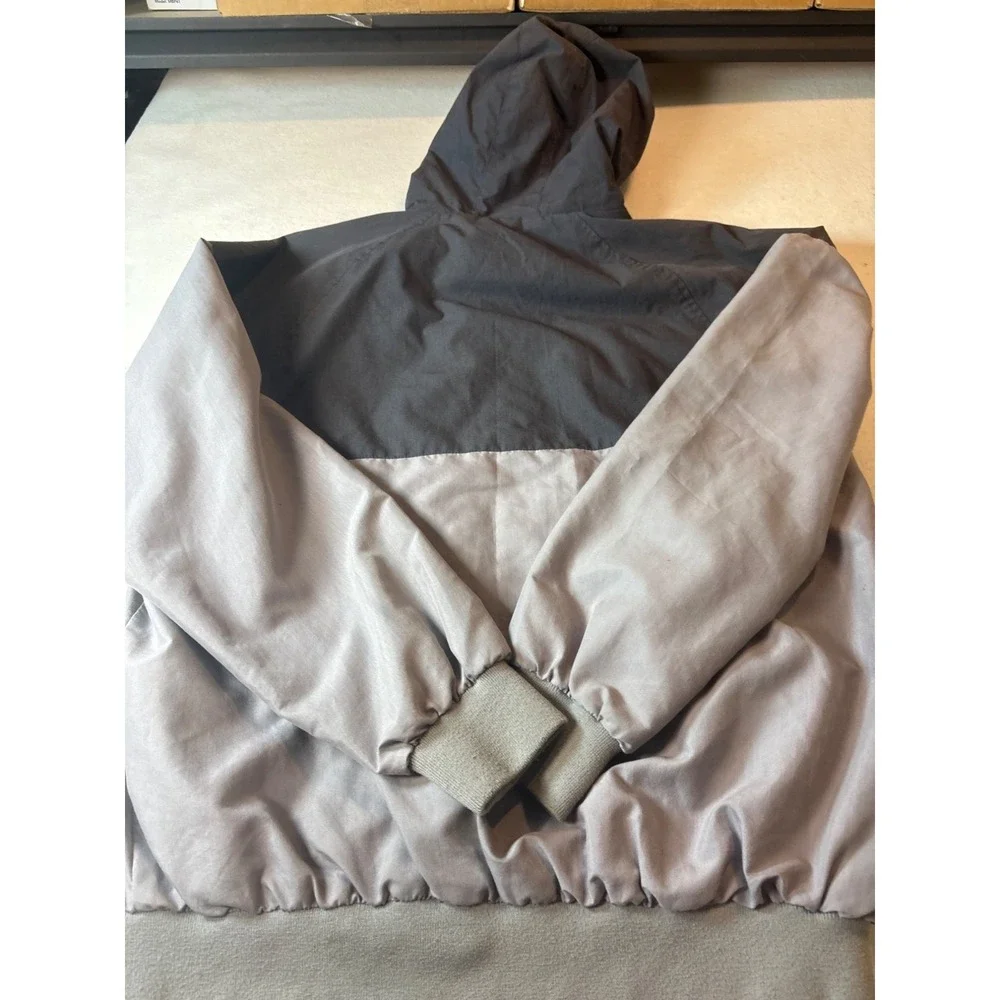Crooks & Castles Jacket Mens XL Grey Black Colorblock Hooded Windbreaker Good
